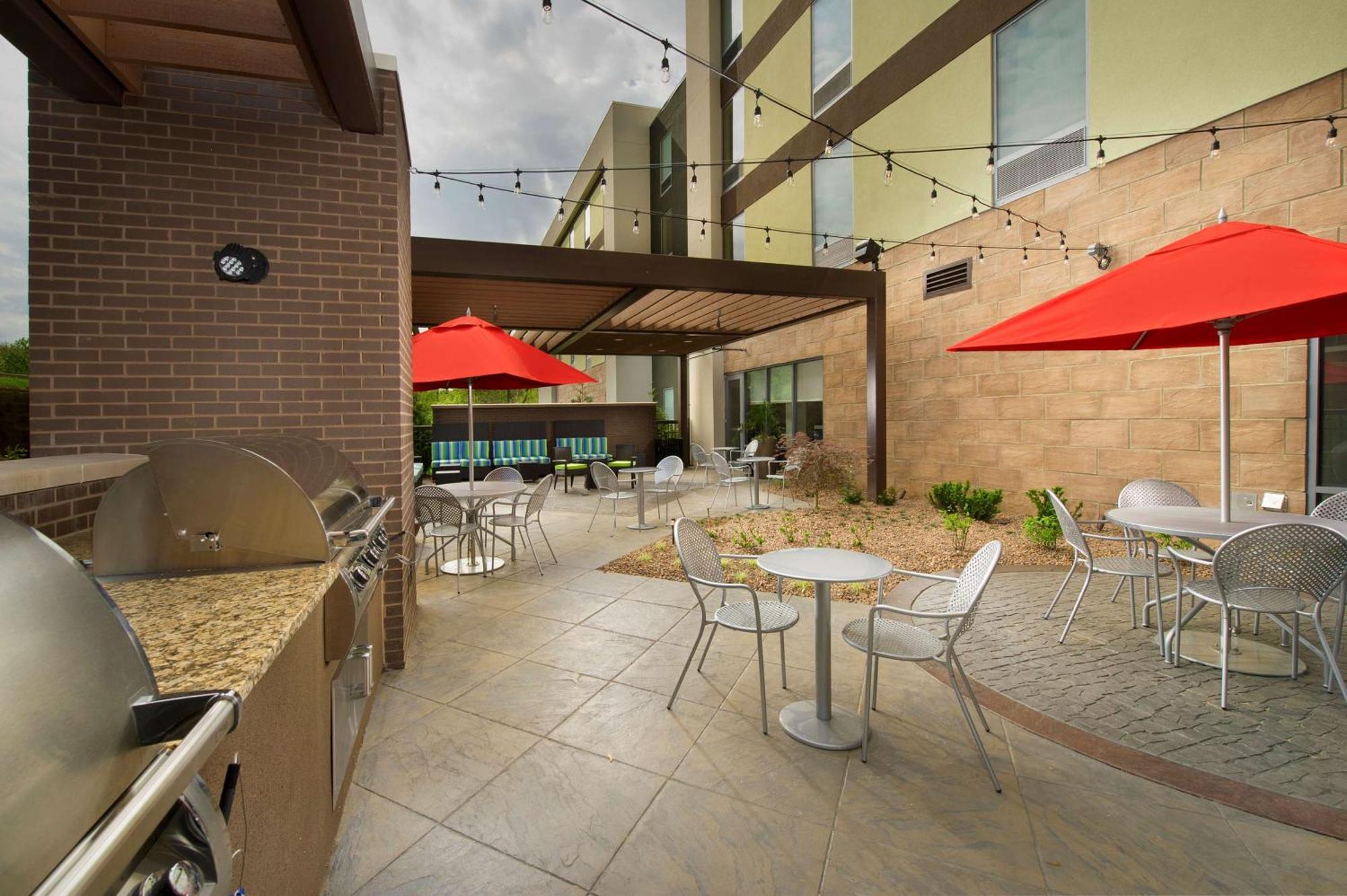 Hampton Inn Louisville East Hurstbourne Exterior foto